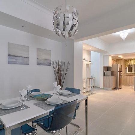 Dom. Rep. Exclusive 2 Bed Apt. Evaristo Morales Santo Domingo Esterno foto