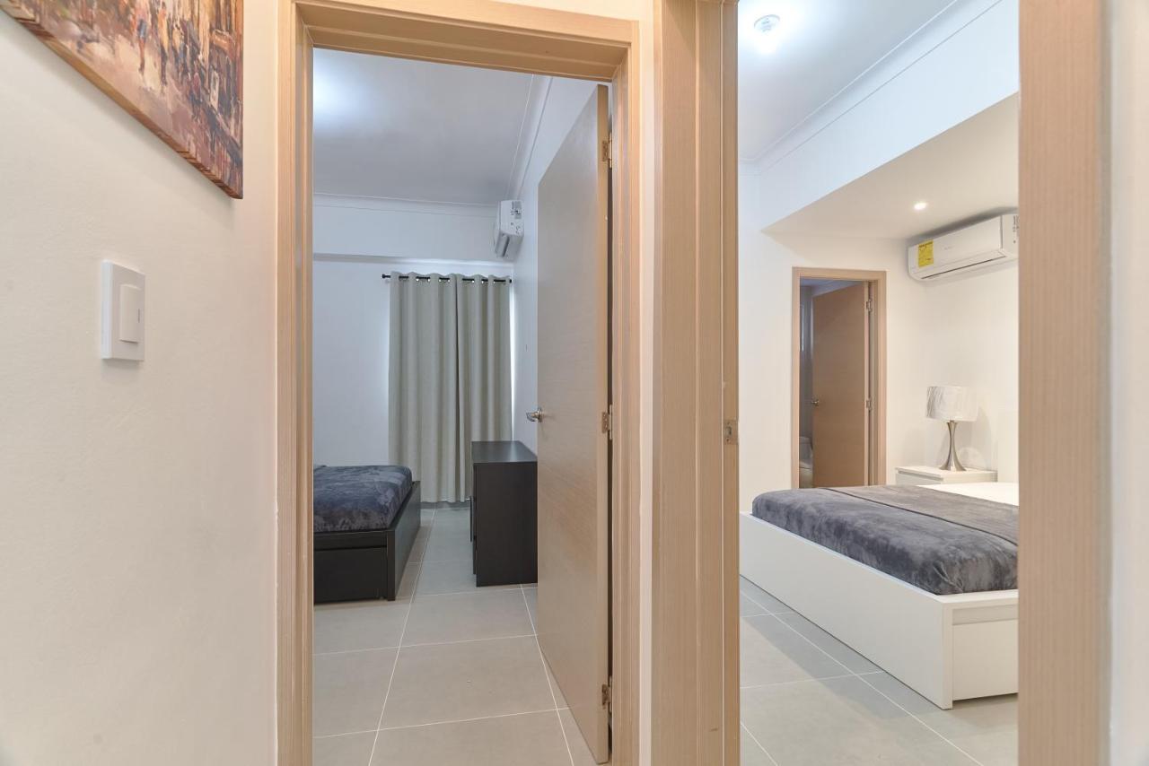 Dom. Rep. Exclusive 2 Bed Apt. Evaristo Morales Santo Domingo Esterno foto