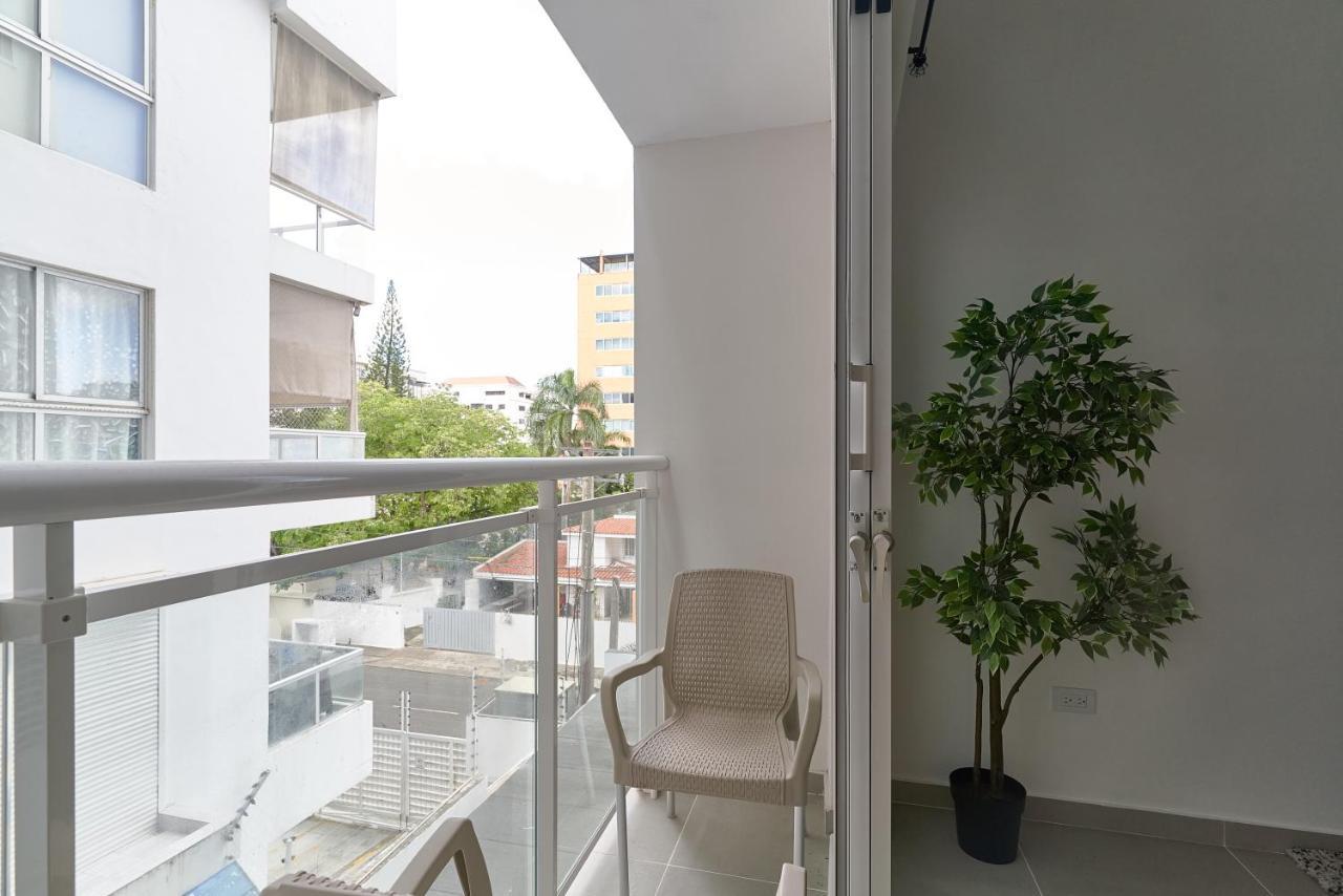 Dom. Rep. Exclusive 2 Bed Apt. Evaristo Morales Santo Domingo Esterno foto